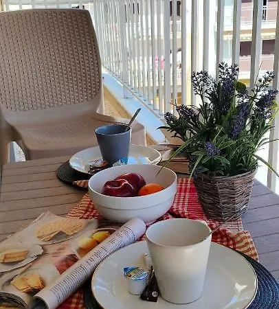Marietta's Place: Cozy In Koum Kapi *